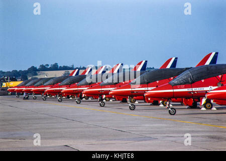 Red Arrows Aircraft BAE Hawk T1 al RNAS Yeovilton, agosto 1981 Foto Stock