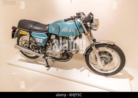 Famoso motocicli e storia Ducati in mostra presso la fabbrica Museo Ducati, Via Antonio Cavalieri Ducati, 3, 40132 Borgo Panigale, Bologna BO, Italia Foto Stock