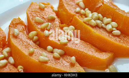 Fırında balkabagi - deliziosi piatti tradizionali turchi zucca dolce.close up Foto Stock