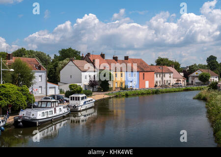 Canal du Centre a Blanzy Saône-et-Loire Bourgogne-Franche-Comte Francia Foto Stock