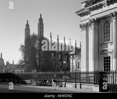 Senato e Cappella del King's College di Cambridge in inverno la luce del sole Foto Stock