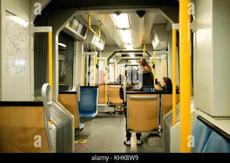 La nuova linea Benrather Metropolitana Linea a Dusseldorf, NRW in Germania Foto Stock