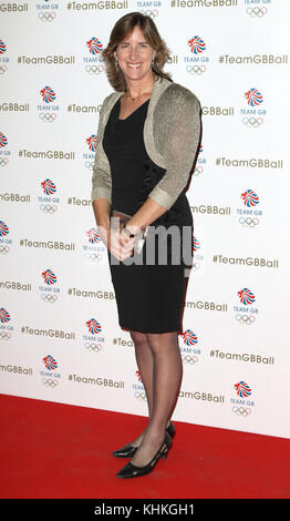 Nov 01, 2017 - katherine grainger frequentando team gb ball 2017, Victoria e Albert museum n Londra, England, Regno Unito Foto Stock