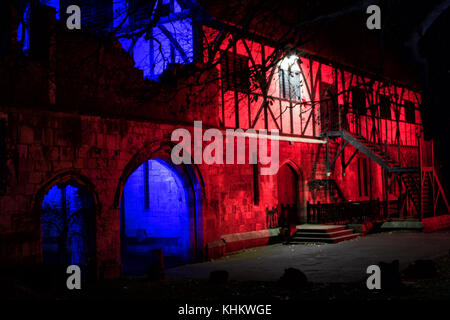 L'hospitium illuminata nella motivazione di York Museo Giardini,North Yorkshire, Inghilterra, Regno Unito. Foto Stock