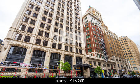 I bei vecchi edifici nel centro di Tulsa - TULSA / OKLAHOMA - 17 OTTOBRE 2017 Foto Stock