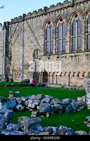 Bolton Abbey,monastero,n Yorkshire Dales,BREAK,motivi,XII secolo,rovine,,grave yard,fiume wharfe,Regno Unito, Gran Bretagna Foto Stock