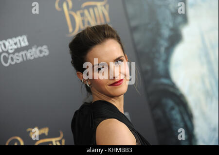 NEW YORK, NY - 13 MARZO: Emma Watson partecipa alla proiezione "Beauty and the Beast" di New York all'Alice Tully Hall, Lincoln Center il 13 marzo 2017 a New York City People: Emma Watson Transmission Ref: MNC1 Foto Stock