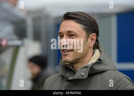 Sinsheim, Deutschland. Xviii nov, 2017. sinsheim, ger - 18 novembre tsg hoffenheim - eintracht Frankfurt Rhein-neckar-arena . headcoach di Francoforte nico kovac . ( Credito: Ulrich roth/alamy live news Foto Stock