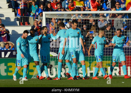 Leganes, Spagna. Xviii Nov, 2017. Luis Suarez, Leo Messi durante il match tra CD Leganes vs FC Barcellona, settimana 12 di La Liga a Butarque stadium, Leganes, Madrid, Spagna - 18 novembre del 2017. Credito: Gtres Información más Comuniación on line, S.L./Alamy Live News Foto Stock