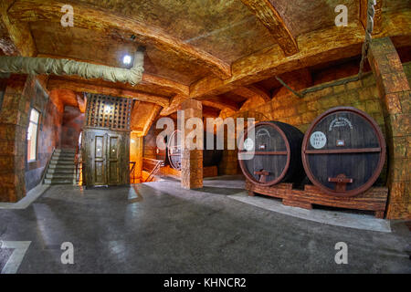 Yerevan, Armenia - 05 agosto 2017: noy (ararat) brandy Fabbrica e Museo visita con degustazione congac Foto Stock