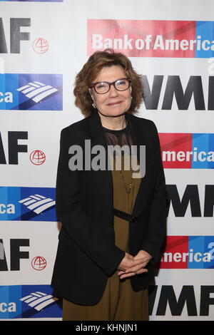 La 28a cerimonia annuale del Courage in Journalism Awards della International Women’s Media Foundation in onore di Andrea Mitchell, Deborah Amos, Saniya Toiken, Hadeel al-Yamani, tenutasi a Cipriani 42nd Street con: Deborah Amos Where: New York, New York, Stati Uniti quando: 18 ottobre 2017 Credit: Derrick Salters/WENN.com Foto Stock