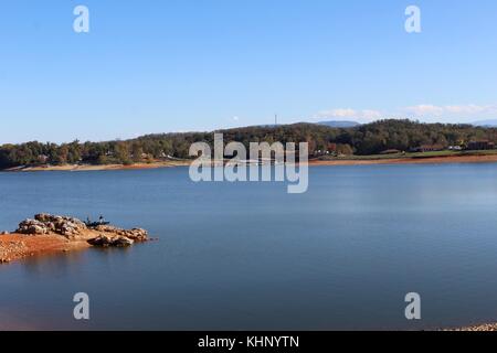 Una giornata al lago di douglas snd dam in Tennessee dell'est. Foto Stock