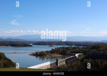 Una giornata al lago di douglas snd dam in Tennessee dell'est. Foto Stock