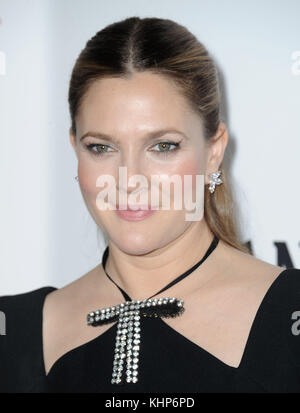 Hollywood, CA - 01 febbraio: drew barrymore assiste la premiere netflix è "Santa Clarita dieta' al cinema arclight glossari affini dome in febbraio 1, 2017 a Hollywood, California persone: drew barrymore Foto Stock