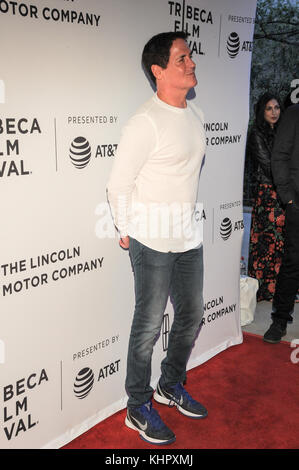 NEW YORK, NY - 23 aprile: TV personality Mark Cuban assiste 'il battaglio' Premiere durante il 2017 Tribeca Film Festival al teatro SVA on April 23, 2017 in NYC. Foto Stock