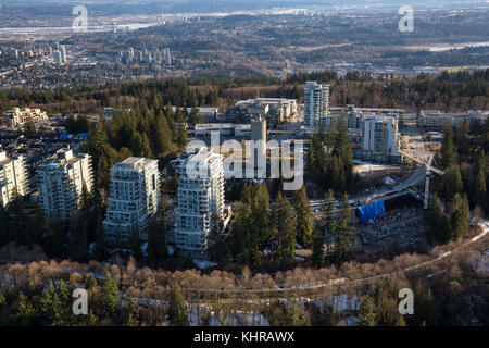 Vista aerea del Simon Fraser University (SFU) su burnaby mountain. La foto è stata scattata in Vancouver lower mainland, British Columbia, Canada. Foto Stock