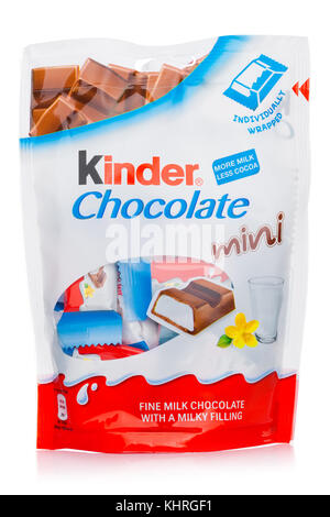 Kinder cioccolato mini bar isolato su sfondo bianco - di renne