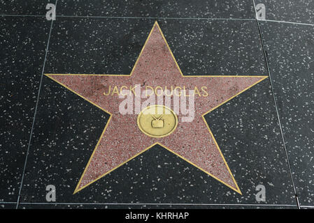 HOLLYWOOD, CA - DICEMBRE 06: Jack Douglas stella sulla Hollywood Walk of Fame a Hollywood, California il 6 dicembre 2016. Foto Stock