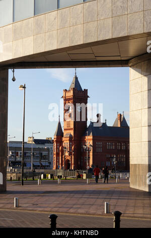 Edificio Pierhead, Cardiff Bay, Wales, Regno Unito Foto Stock