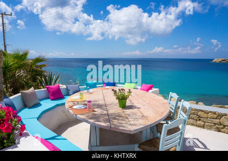 Annas luogo romantico ed elegante bar e ristorante vicino a Paradise beach, MYKONOS Isola, Cicladi, Egeo, Grecia Foto Stock