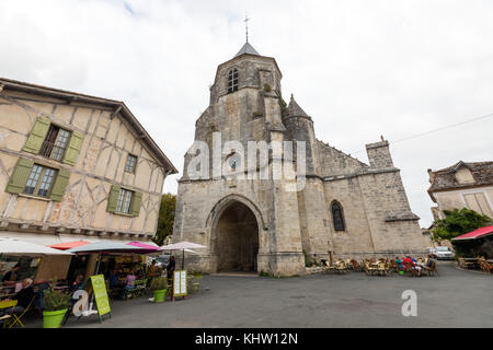 Chiesa di Saint Félicien in Issigeac, borgo medievale in Périgord, Nouvelle-Aquitaine, Francia Foto Stock