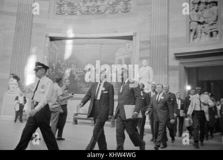 Fotografia di asa Philip Randolph insieme con altri diritti civili leader durante il mese di marzo su Washington 1963. Asa Philip Randolph (1889-1979) leader nel movimento per i diritti civili, l'Americano movimento di lavoro sociale e di partiti politici. In data xx secolo Foto Stock