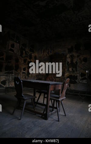 Tavolo e sedie in prigione, Heidelberg, Germania Foto Stock