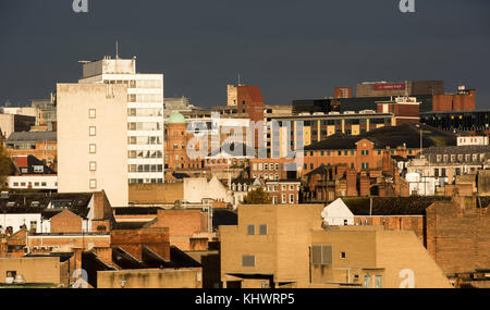 La mattina presto luce sulla città di NOTTINGHAM, NOTTINGHAMSHIRE REGNO UNITO Inghilterra Foto Stock