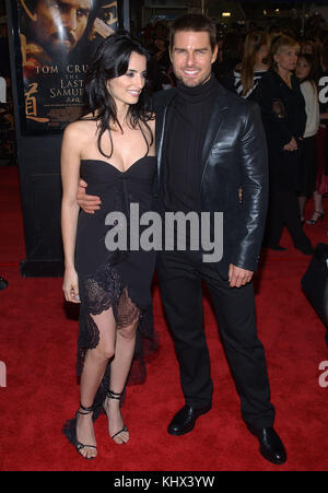 Tom Cruise e Penelope Cruz che arrivano al ' l'ultimo samurai pemiere ' al Westwood Village a los angeles. dicembre 1, 2003. Foto Stock