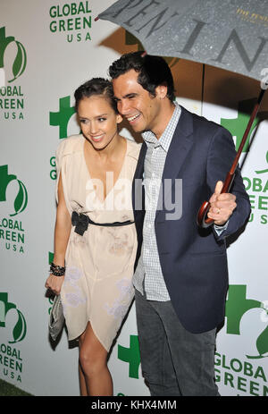 Jessica Alba   cash warren  17 - global green usa 7 annuale pre-Oscar party a avalon club di Los Angeles. Foto Stock