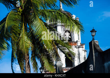 Campanile, Madonna del cancello chiesa parrocchiale, 1773, Daraga, Albay, Bicol, Filippine Foto Stock