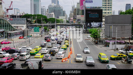 Bangkok, Tailandia - 18 giugno 2017. street presso il centro cittadino di Bangkok, Thailandia. Bangkok è il centro economico della Tailandia e il cuore del paese inv Foto Stock