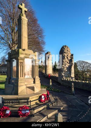 Memoriale di guerra al Castello Top in Knaresborough North Yorkshire, Inghilterra Foto Stock