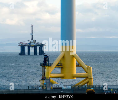 Vista di Burntisland Fabrications cortile a Fife parco energetico in Winchester in Fife, Scozia, Regno Unito. Essi costruire piattaforme e moduli per il petrolio offshore, Foto Stock