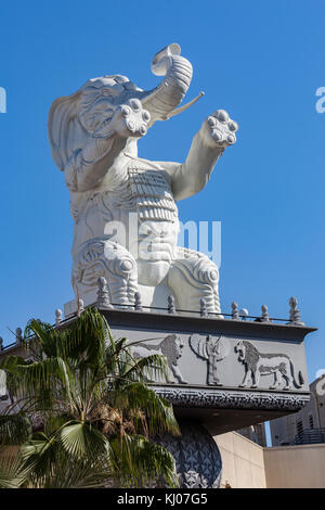 Elefanti a Hollywood & Highland center di hollywood Foto Stock