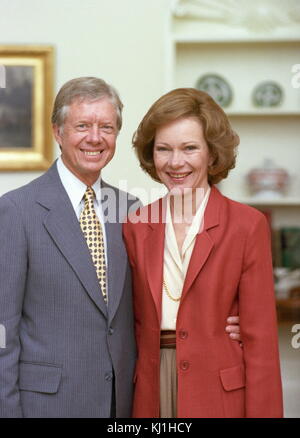 Il presidente degli Stati Uniti Jimmy Carter con la moglie Rosalynn Carter (nato 1927). Jimmy' Carter Jr. (nato il 1 ottobre 1924) Foto Stock