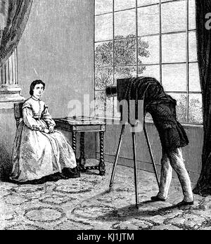 Cartoon raffigurante un fotografo di studio da George du Maurier. George du Maurier (1834-1896) un fumettista franco-britannica e l'autore. Datata del XIX secolo Foto Stock