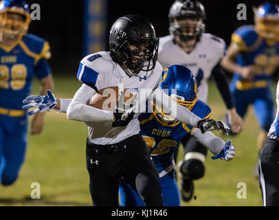 Azione di calcio con uprep high school vs Anderson Anderson, California. Foto Stock