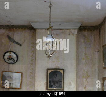 Interno di un inizio di bambole di Victorian House (Tregear Manor, Cornwall, Inghilterra), 1840 Foto Stock