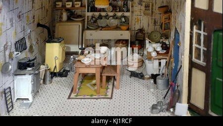 Dolls house: 1930 conference-bridge Mock in stile Tudor (The Gables) Foto Stock