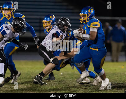 Azione di calcio con uprep high school vs Anderson Anderson, California. Foto Stock