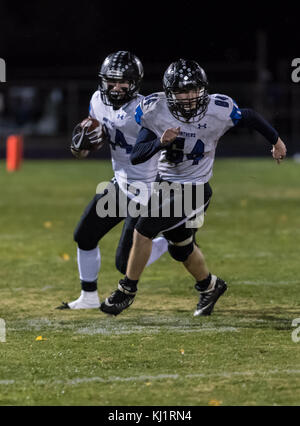 Azione di calcio con uprep high school vs Anderson Anderson, California. Foto Stock