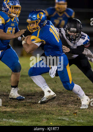 Azione di calcio con uprep high school vs Anderson Anderson, California. Foto Stock