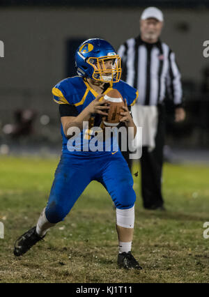 Azione di calcio con uprep high school vs Anderson Anderson, California. Foto Stock