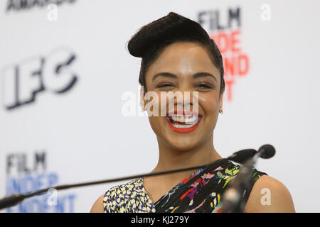 West Hollywood, California, Stati Uniti. 21st novembre 2017. Tessa Thompson alla conferenza stampa dei Film Independent Spirit Awards al Jeremy Hotel di West Hollywood, California, USAlifornia, il 21 novembre 2017. Credito: Faye Sadou/Media Punch/Alamy Live News Foto Stock