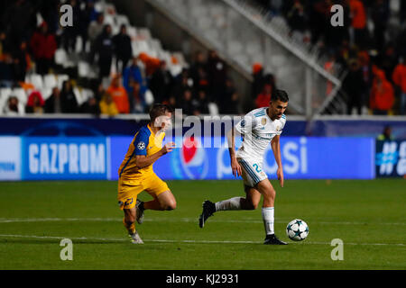 Dani Ceballos (24) del Real Madrid in player. UCL Champions League tra Bologna vs Real Madrid al GSP stadium di Nicosia, Cipro, Novembre 21, 2017 . Credito: Gtres Información más Comuniación on line, S.L./Alamy Live News Foto Stock