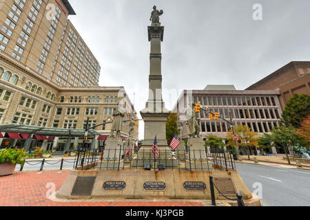 Soldati e marinai monumento a Lancaster, Pennsylvania. è un 43-piedi (13 m) alti revival gotico memoriale che sorge in penn Square nel centro cittadino Foto Stock