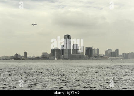 New york new york - 21 settembre 2014: vista della città di jersey, new jersey dal fiume Hudson Foto Stock