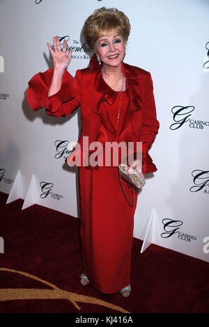 Bianco MOLLE DI ZOLFO, WV - Luglio 02: Debbie Reynolds assiste la grande apertura del Casino Club presso il Greenbrier in luglio 2, 2010 in bianco le molle dello zolfo, West Virginia. Persone: Debbie Reynolds Foto Stock