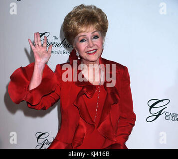 Bianco MOLLE DI ZOLFO, WV - Luglio 02: Debbie Reynolds assiste la grande apertura del Casino Club presso il Greenbrier in luglio 2, 2010 in bianco le molle dello zolfo, West Virginia. Persone: Debbie Reynolds Foto Stock